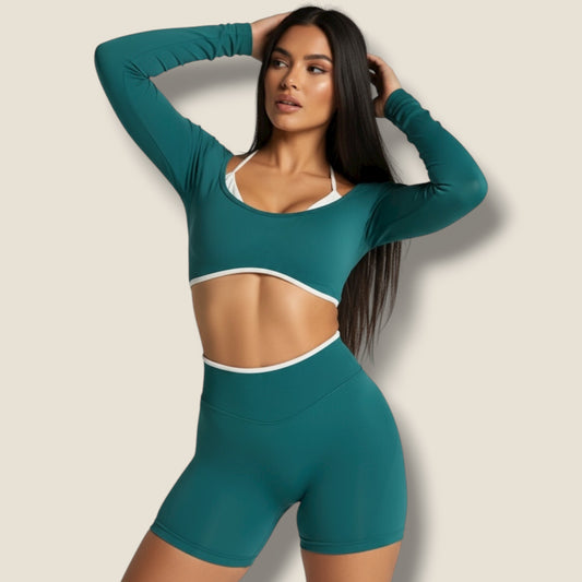 langärmeliges Sporttop mit kurzer Hose und weißem Sport-BH Set - AuriFit