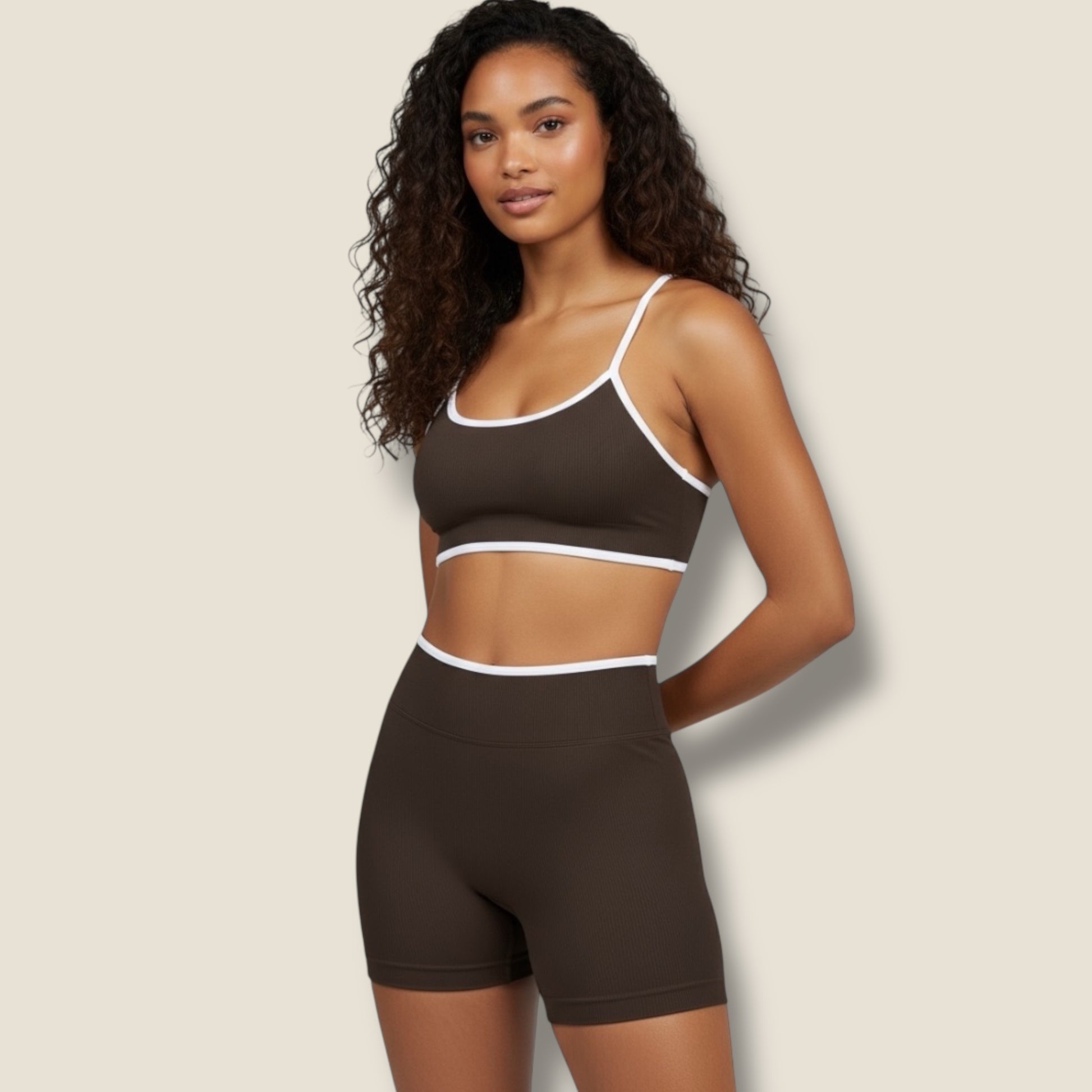 kurze Sportleggings mit Sport-BH Set - AuriFit 